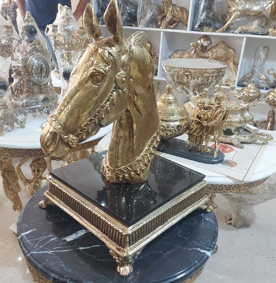 مجسمه کله اسب برنجی پایه چهارگوش