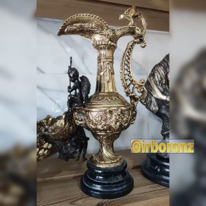 پارچ گلاب پاش برنجی مدل پایه سنگ مشکی